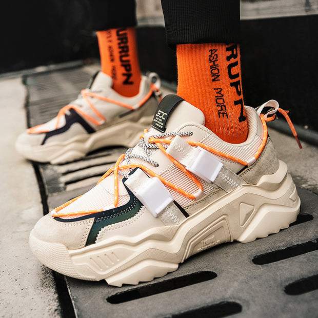 Simple and breathable sneakers